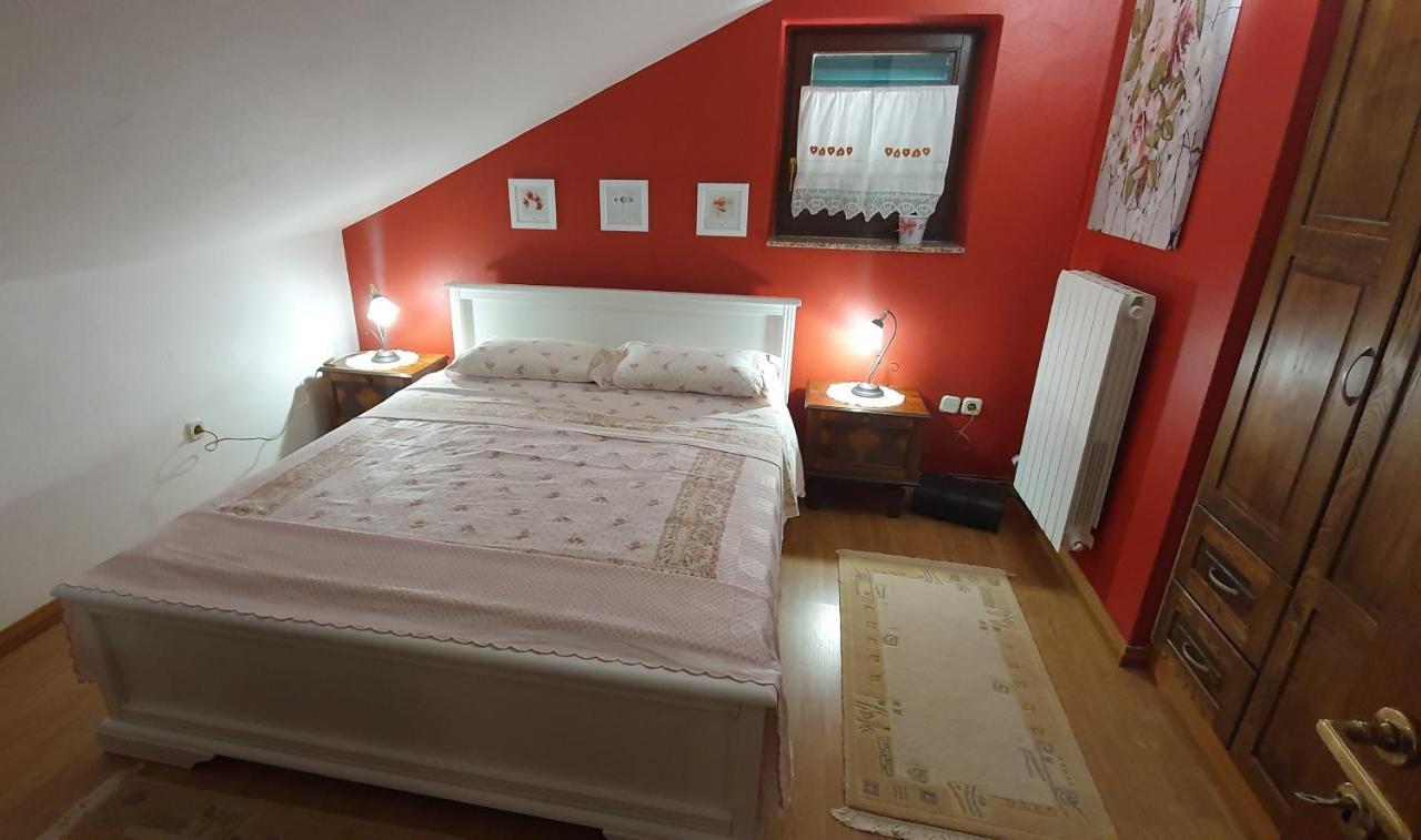 Holiday House "Lea" Lukoran Ngoại thất bức ảnh